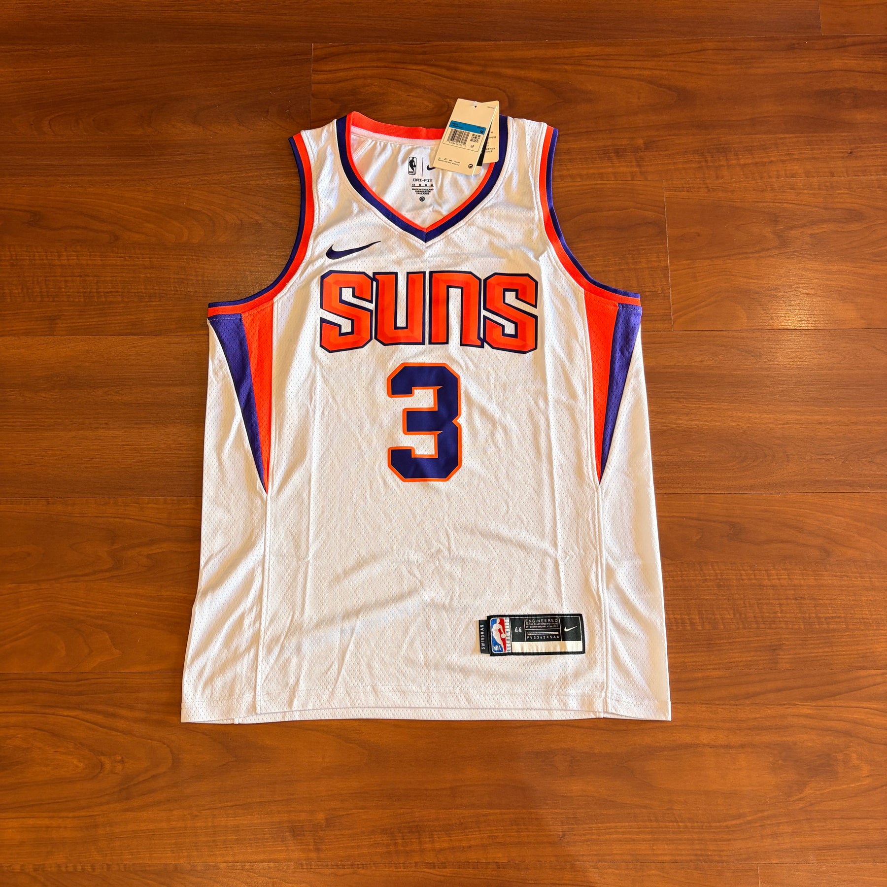 Phoenix Suns - 3 Chris Paul