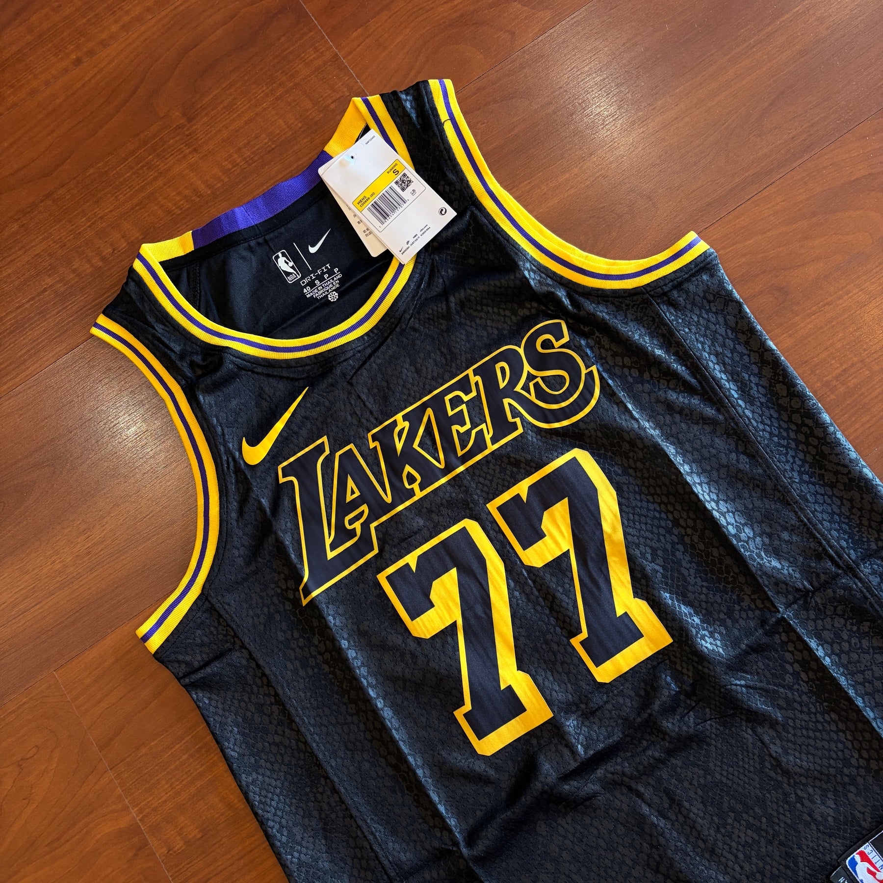 JERSEY Lakers Black Mamba - 77 LUKA DONCIC