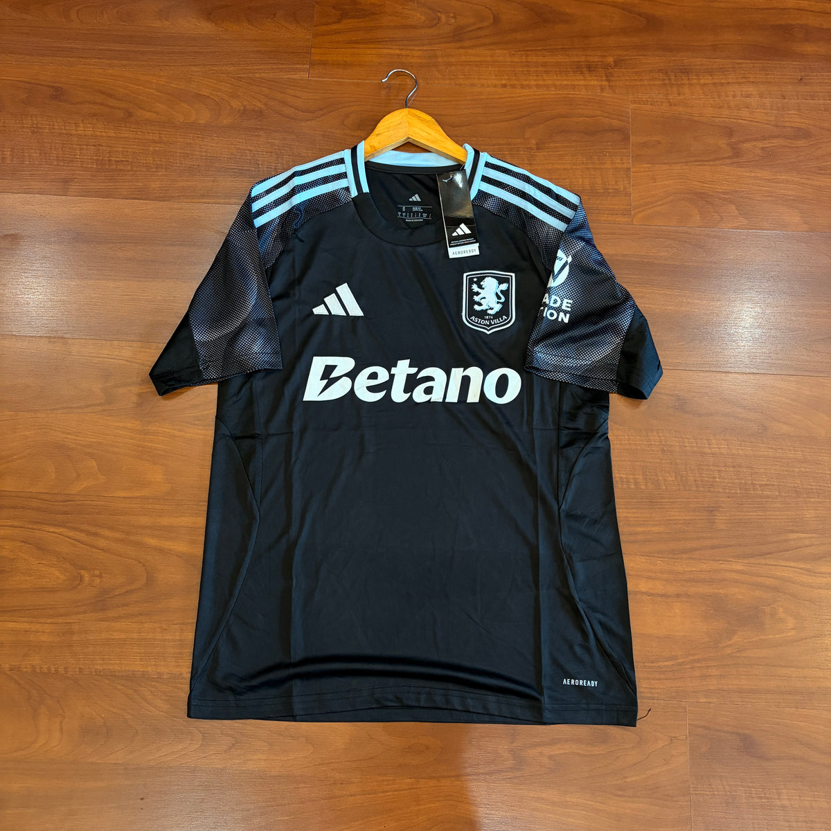 ASTON VILLA PRETA
