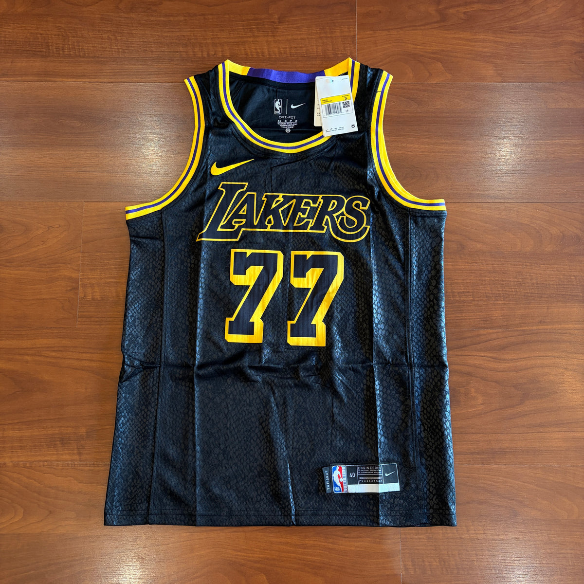 JERSEY Lakers Black Mamba - 77 LUKA DONCIC