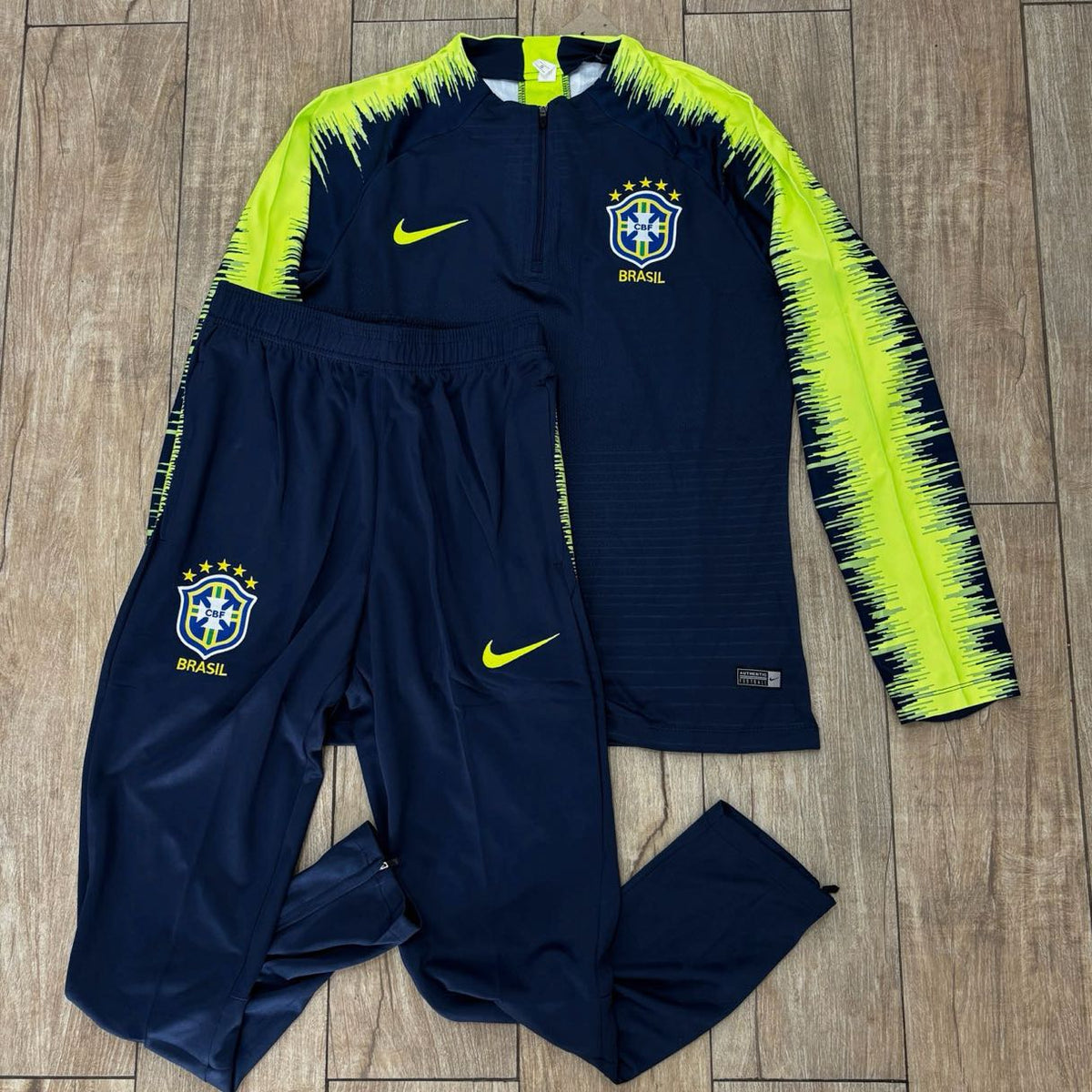 CONJUNTO BRASIL